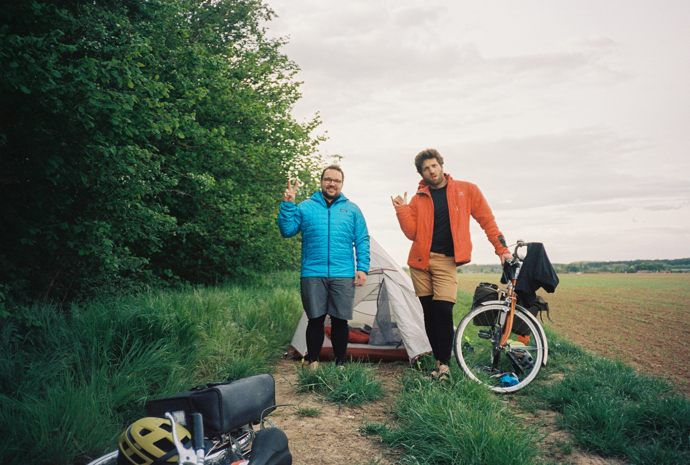 Hem à Us, micro-aventure vélo bikepacking et seconde main acheté chez Emmaüs