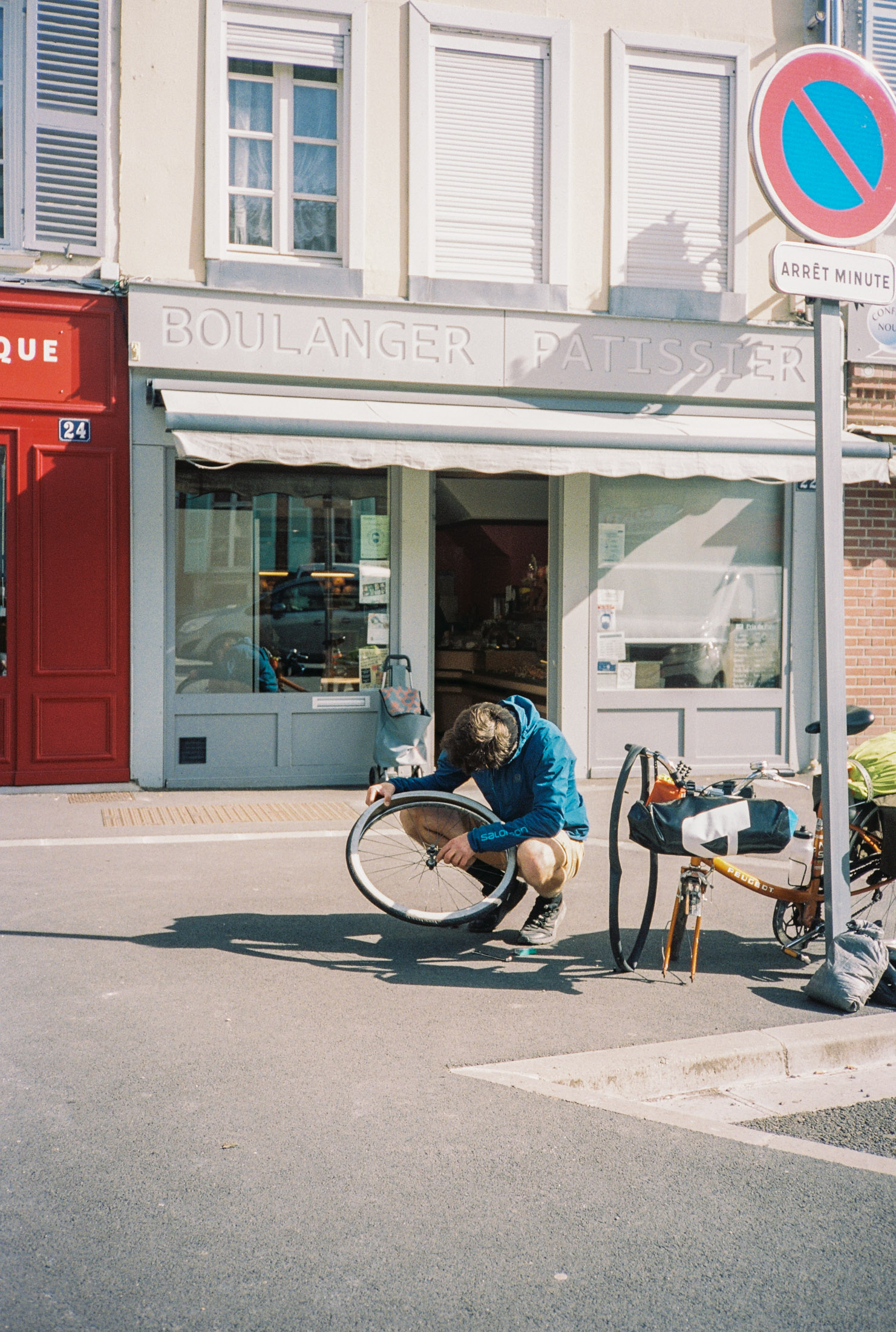 Hem à Us, micro-aventure vélo bikepacking et seconde main acheté chez Emmaüs